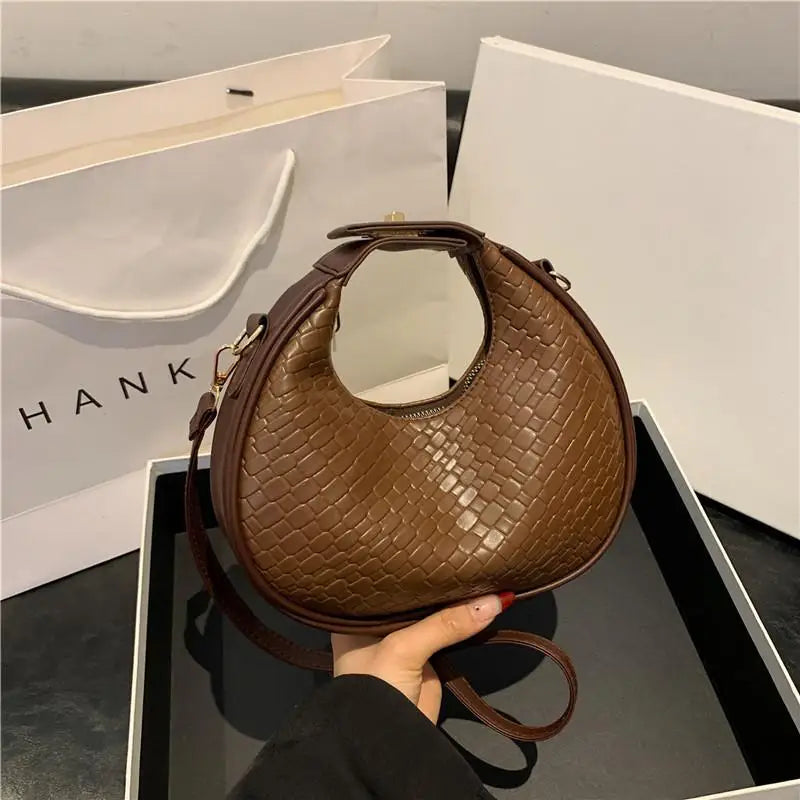 Bolso medialuna retro