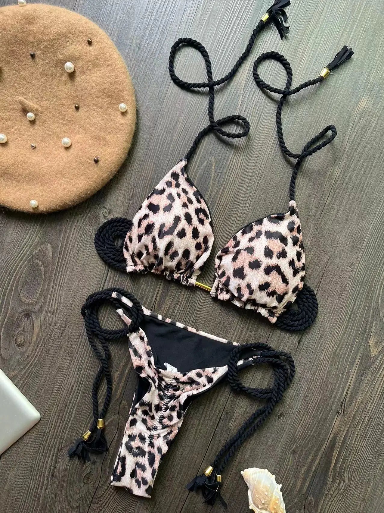Bikini leopardo