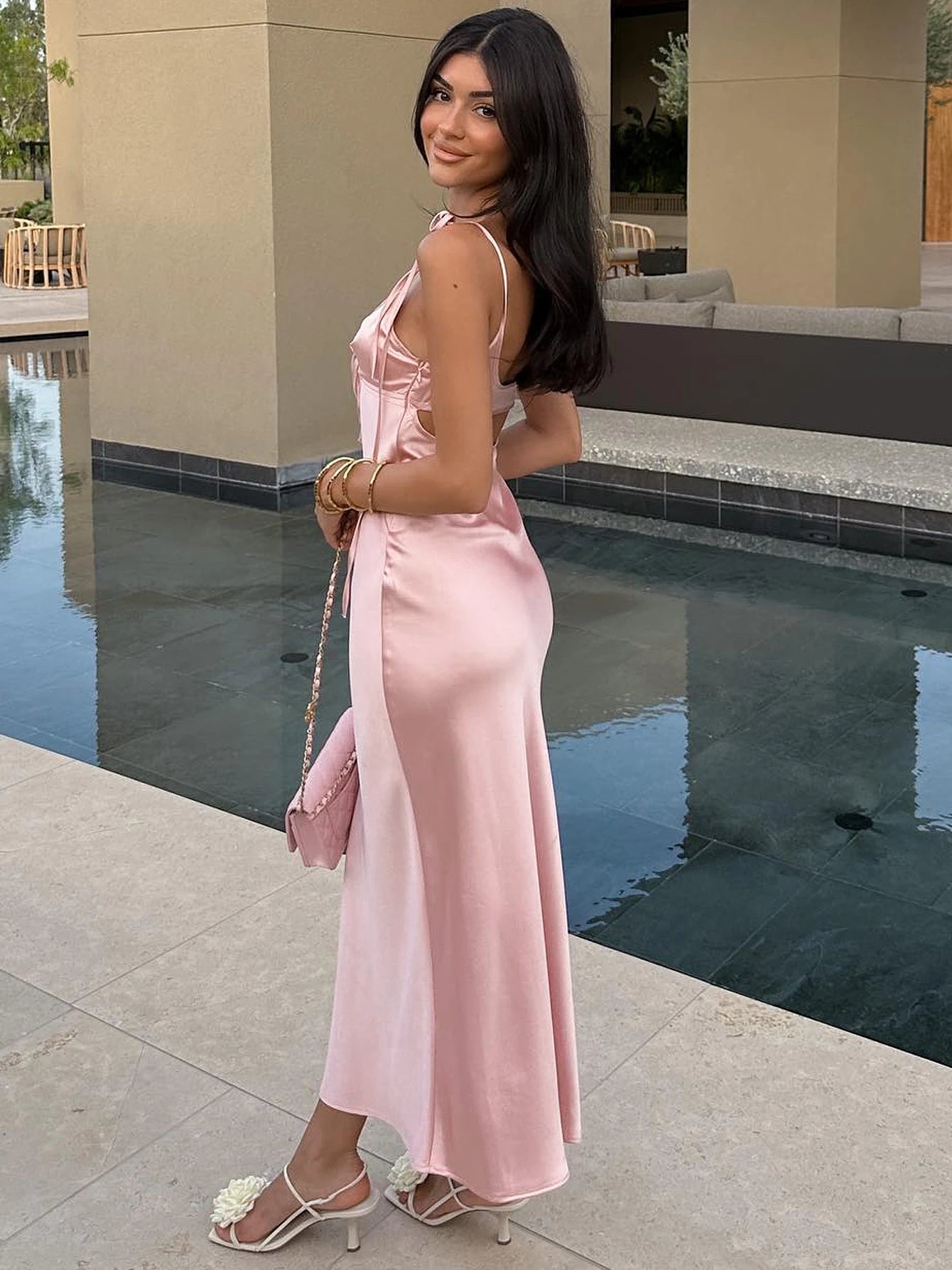 Vestido sedoso rosa