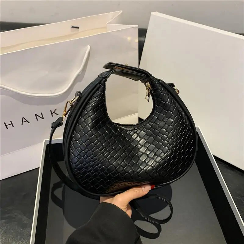 Bolso medialuna retro