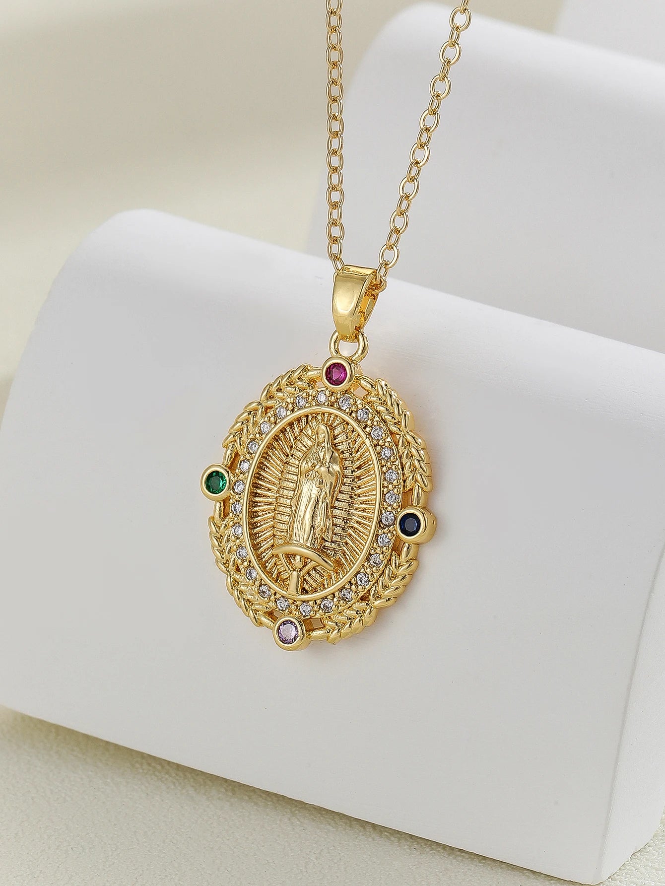 Conjunto de colgantes Virgenes