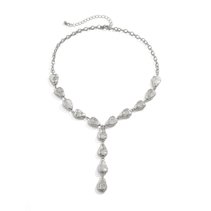 Collar forma V gota